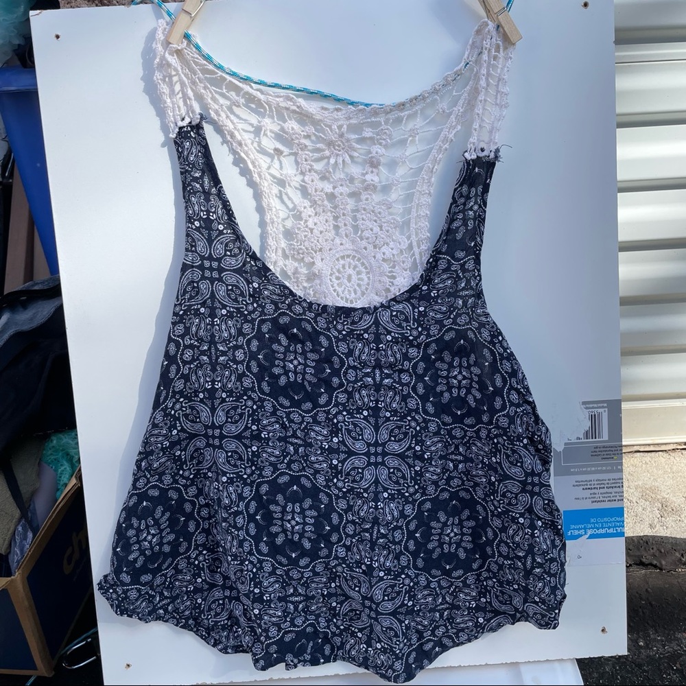 Rue21 M paisley lace tank top